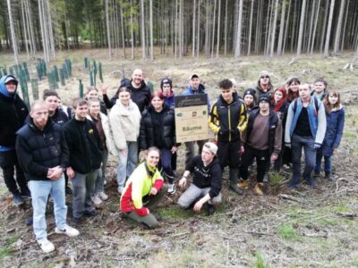 1_foto_waldsetzen_300323-600x450